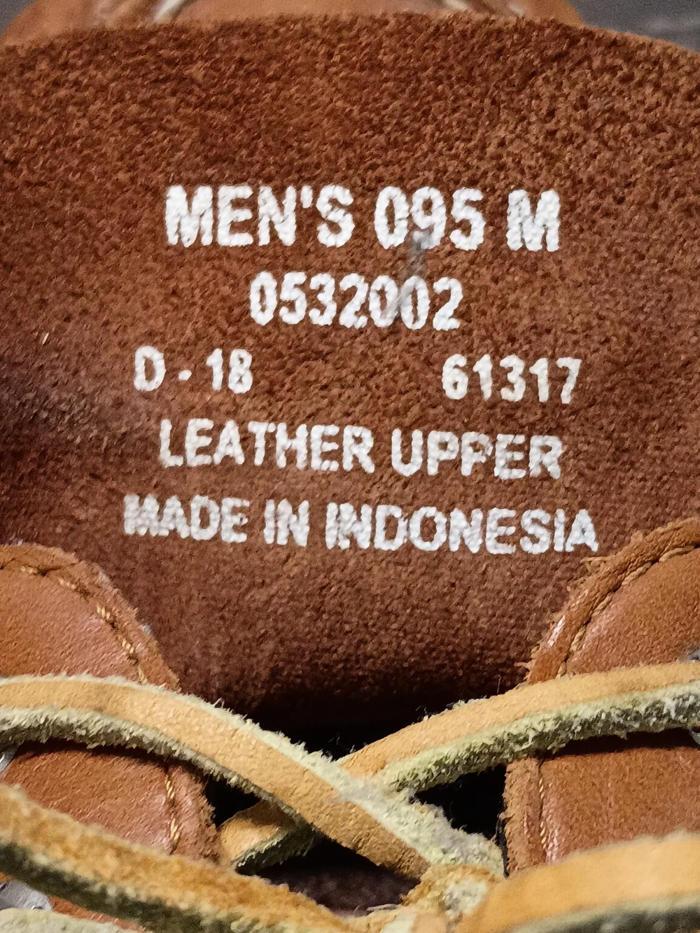 Sperry Tan/Cognac Leather Boat Shoes with Cream Laces/Soles. Men's 9.5 Like NEW!